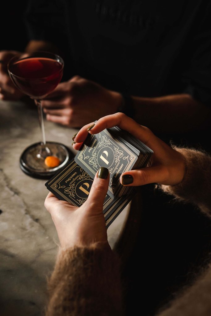 Hands_shuffling_cards Hands_shuffling_cards